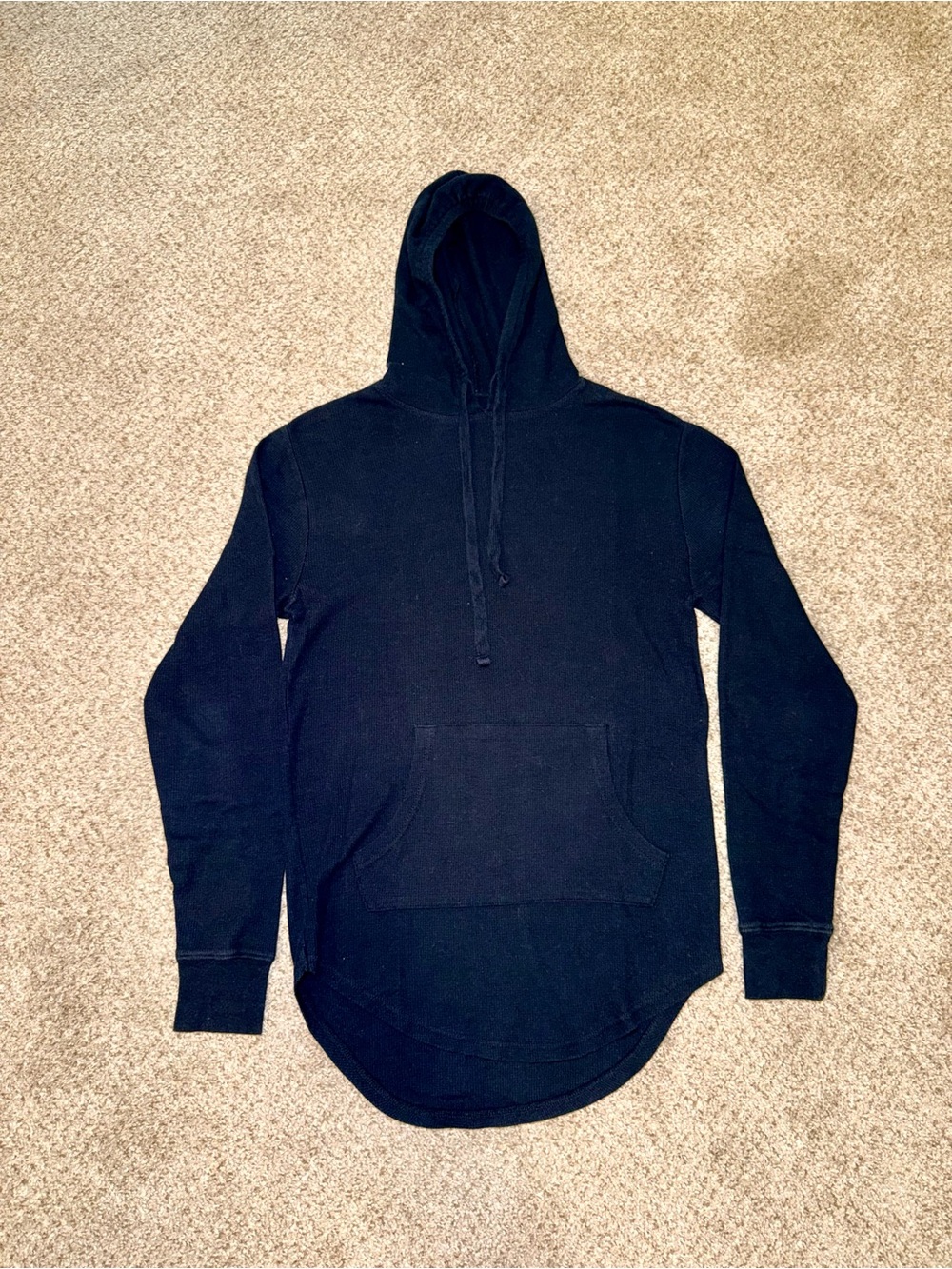 Shouthouse Tilly’s Black Waffle Knit Lightweight Hoodie Men's Small High Low Hem